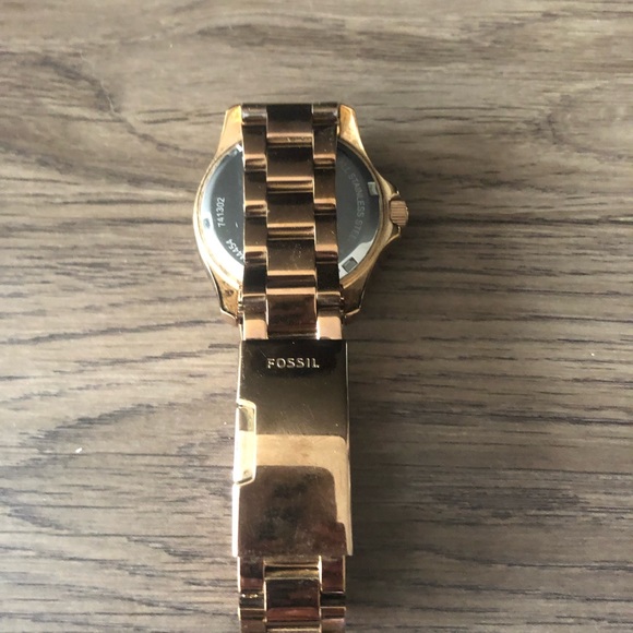 Fossil Watch - Picture 2 of 2